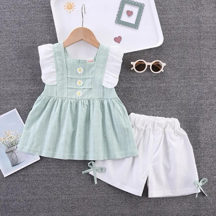 Baby Girls Ruffled Flutter Sleeve Green and White Top and Shorts Set, Front